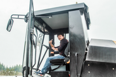 压路机“论剑”纪实：液压VS机械，决战压路机之