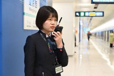 新春走基层丨站好春节岗，这位值班站长有“三