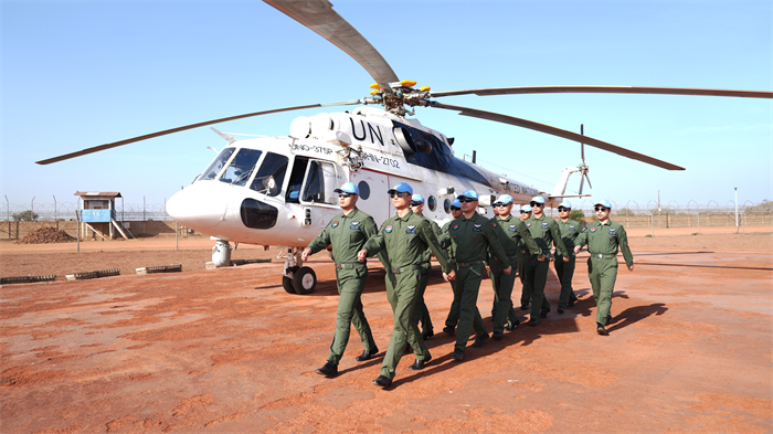 春节期间飞行员出发。黄浩摄