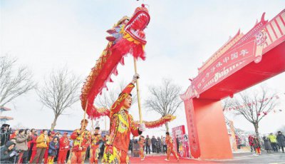 两会热评 | 线下消费“逆袭”，背后趋势何在？