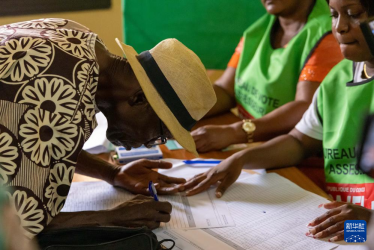 刚果(布)举行总统选举