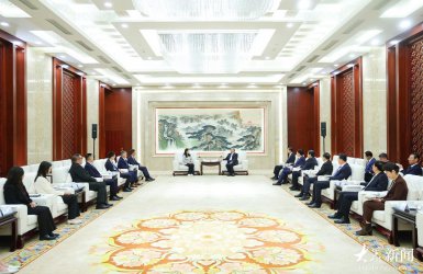 林武会见沃尔玛公司客人