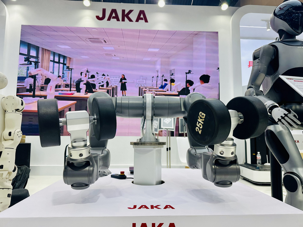 JAKA K1-25重载人形双臂。